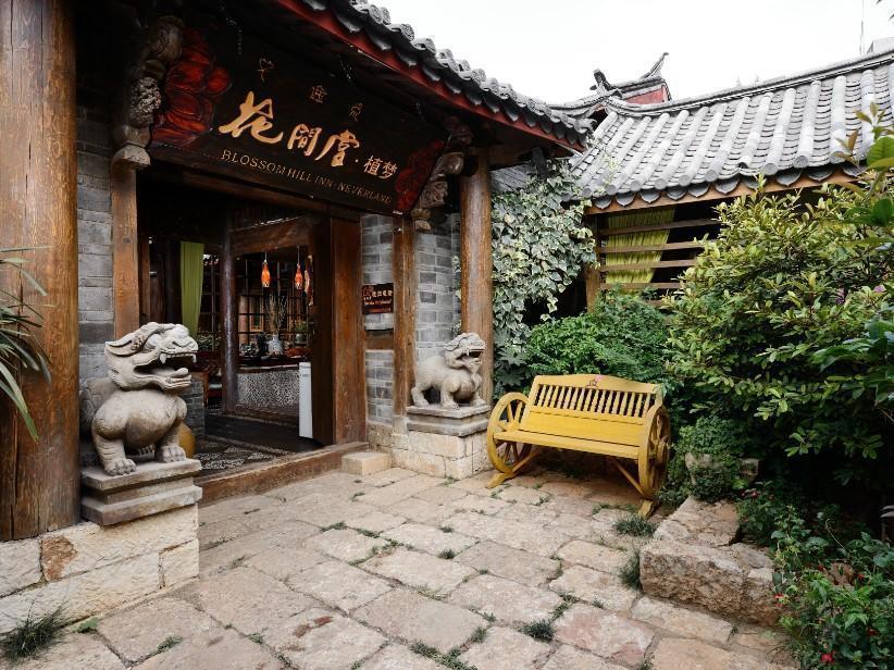 Blossom Hill Inn - Neverland Lijiang  Exterior foto